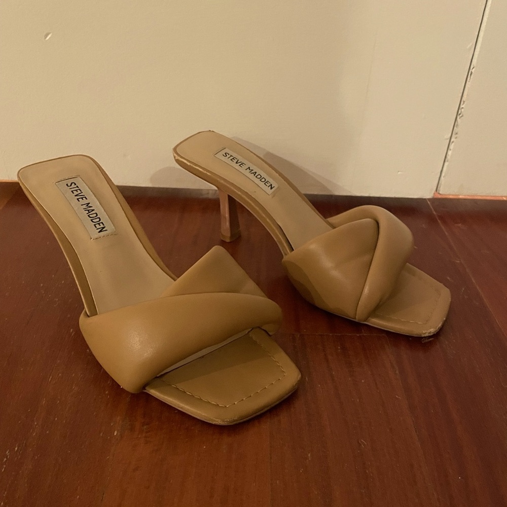 Steve Madden leather mules size 6
